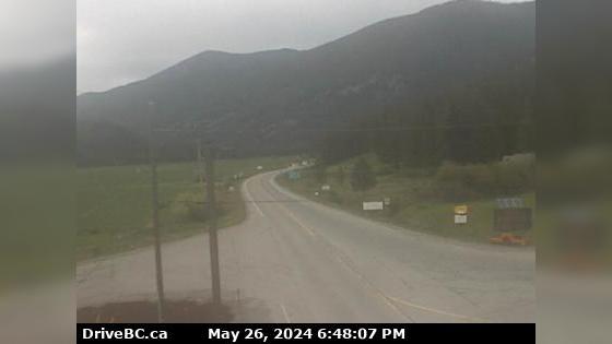 Traffic Cam Area B › North: Hwy 93 at - USA Border Crossing, looking north Player