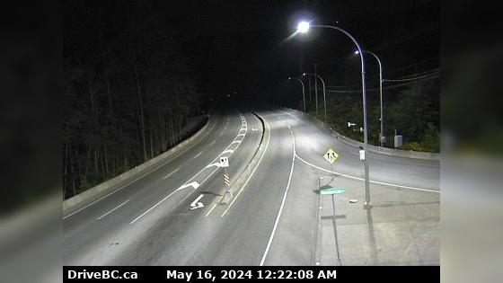 Traffic Cam Area A › South: Hwy 1 at South Shawnigan Lake Road, looking south Player