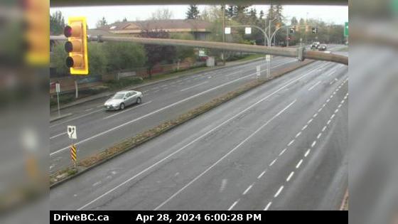 Saanich › East: Hwy 17 southbound (Blanshard St) at - Rd, looking east Traffic Camera