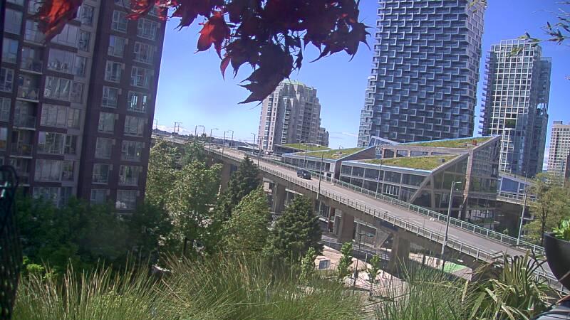 Traffic Cam Vancouver: Granville Bridge - False Creek - Yaletown Player