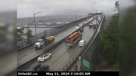 Traffic Cam Vancouver › North: Hwy 1, south end of Ironworkers Memorial Bridge, looking westbound towards the North Shore Player