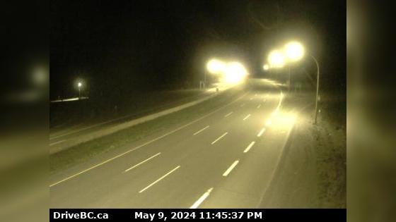 Traffic Cam Merritt › West: Hwy 5 at Comstock Rd, about 15 km south of - looking north Player
