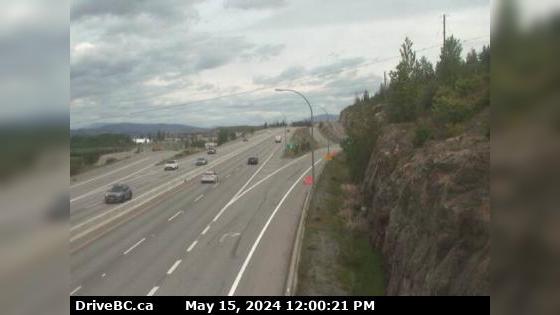 Armstrong › North: Hwy 97A at Larkin Cross Rd, about 14km north of Vernon, looking north Traffic Camera