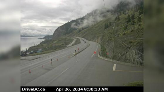 Summerland › South: Hwy 97 at Callan Rd, about 6 km north of - about 15 km south of Peachland. Looking south Traffic Camera
