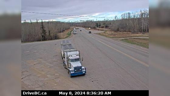 Taylor › South: Hwy 97 at South - Hill, 20 km south of Fort St John, looking south Traffic Camera
