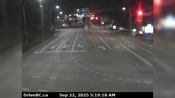 Saanich › West: Hwy 17 northbound at - Rd, looking west Traffic Camera