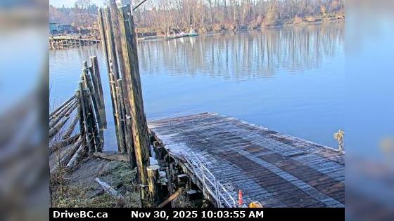 Traffic Cam Port Coquitlam › West: Barnston Island, at Barnston Island Ferry Landing, looking west Player
