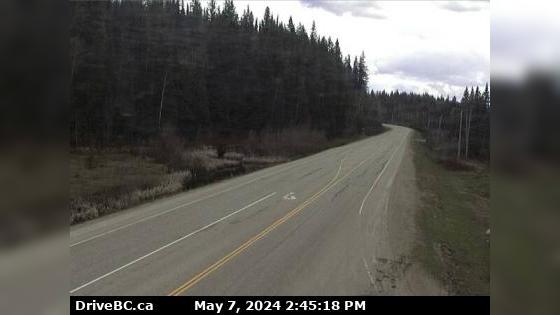 Summit Lake › South: Hwy 97 at - Rd, about 48.5 km north of Prince George, looking south Traffic Camera