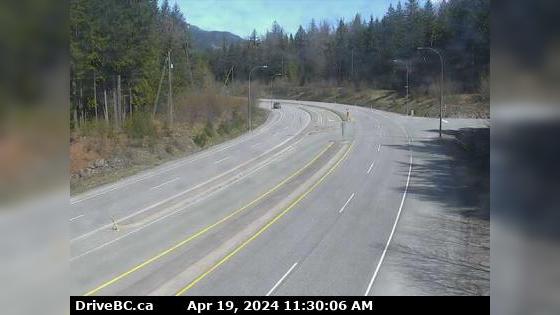 Squamish › North: Hwy 99, at Daisy Lake Rd about 26 km south of Whistler, looking north Traffic Camera