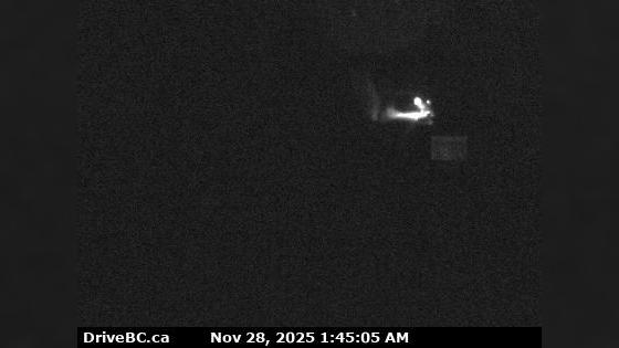 Traffic Cam Squamish › North: Hwy 99 at - Valley Rd, about 10 km north of - looking north Player