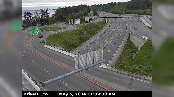 Traffic Cam Sidney › South: Hwy 17 at McTavish Road, looking south Player
