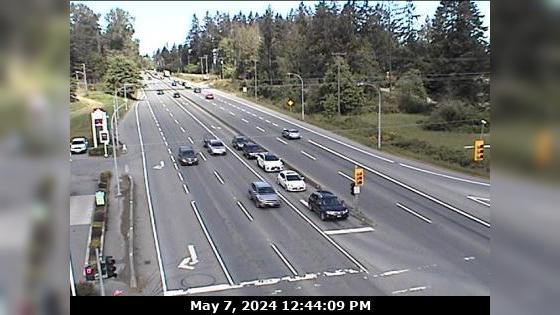 Traffic Cam Saanich › North: Patricia Bay Hwy (Hwy 17) at Sayward Rd in - looking north Player