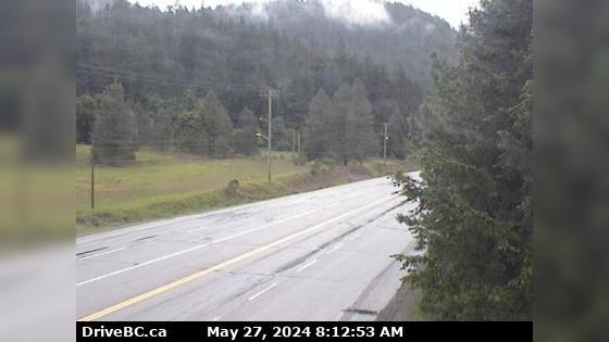 Traffic Cam Boothroyd 8A › South: Hwy 1 at Kahmoose Rd in Boothroyd, 12 km north of Boston Bar, looking south Player
