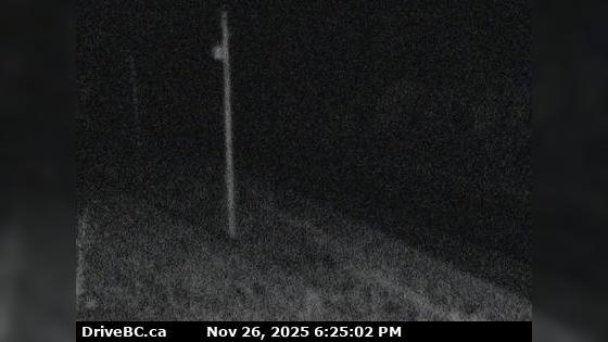 Traffic Cam Wright › North: Hwy 97, 37 km south of Williams Lake, looking north Player