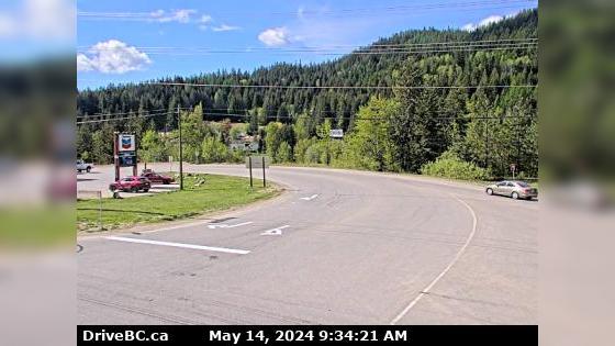 Rossland › South: Hwy 3B at Hwy 22 near the - Weigh Scale, looking south on Hwy 3B Traffic Camera