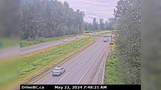 Traffic Cam Abbotsford › East: Hwy 1 at Vedder Canal Bridge, looking eastbound Player