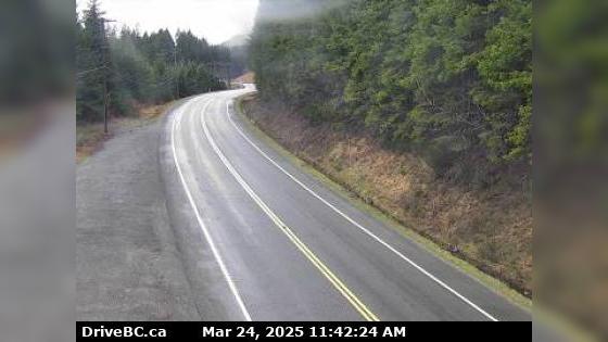 Traffic Cam Area A › North: Hwy 19 at Menzies Hill, about 7 km southeast of Roberts Lake and 24 km north of Campbell River, looking north Player