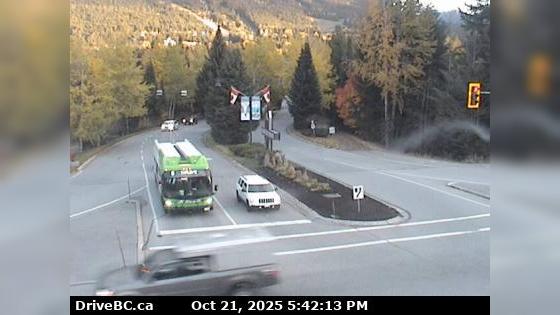 Traffic Cam Marketplace › East: Hwy 99, in Whistler at Lorimer Rd, looking east Player