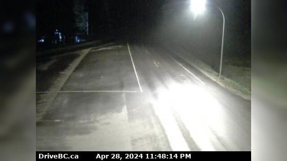 Traffic Cam Salmo › South: Hwy 6, in Ymir at First Ave, looking south Player