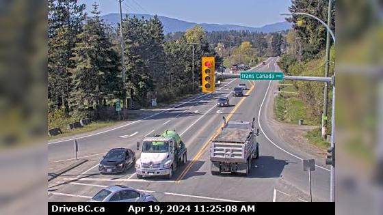 North Cowichan › West: Hwy 1, at Herd Rd/Cowichan Valley Hwy, about 5 km north of Duncan, looking west Traffic Camera