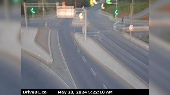 Traffic Cam Saanich › South: Hwy 1, at Admirals Rd - McKenzie Ave, looking south Player