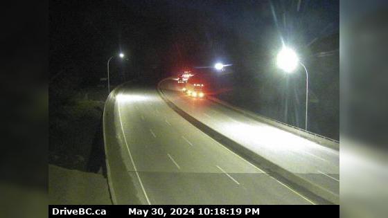 Traffic Cam Area B › North: Hwy 5, Great Bear Snowshed looking north Player