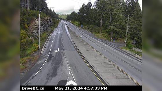 Traffic Cam Area A › North: Hwy 1 at South Shawnigan Lake Road, looking north Player