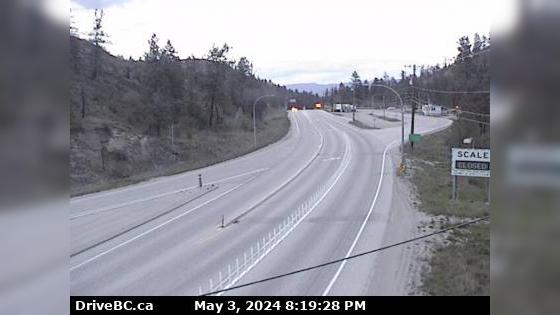 Traffic Cam Kaleden › North: Hwy 97 at Hwy 3A junction, just south of - Weigh Scale, looking north Player