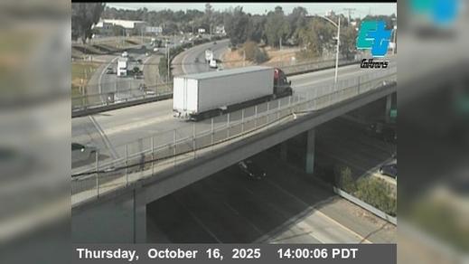 Shackelford › South: SB SR 99 Crows Landing Rd Traffic Camera