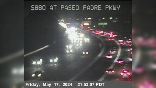 Traffic Cam Fremont › South: TVB12 -- I-880 : AT PASEO PADRE PKWY Player