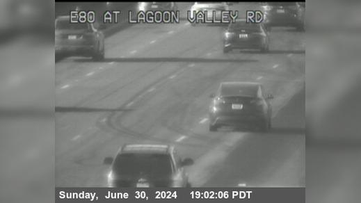 Traffic Cam Vacaville › East: TV991 -- I-80 : AT LAGOON VALLEY RD Player