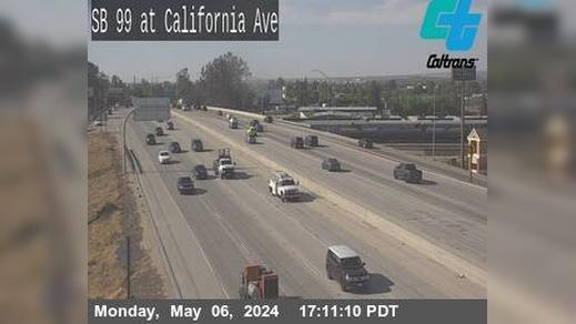 Traffic Cam Bakersfield › South: KER-99 - AVE Player