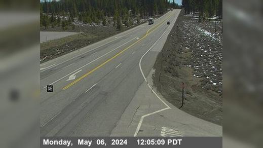 Crestview › North: US-395 : Obsidian Dome Traffic Camera