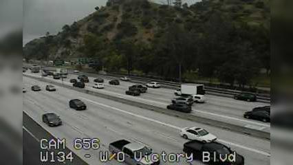 Los Angeles › West: Camera 656 :: W134 - W/O VICTORY BLVD: PM 4.68 Traffic Camera