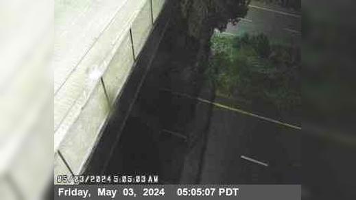 San Pablo Gateway › East: TV116 -- I-980 : AT 14TH ST Traffic Camera