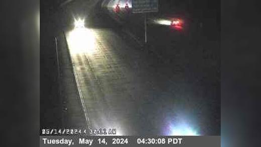 Traffic Cam Oakland › West: TVA44 -- I-580 : AT JEO FONTAINE ST Player