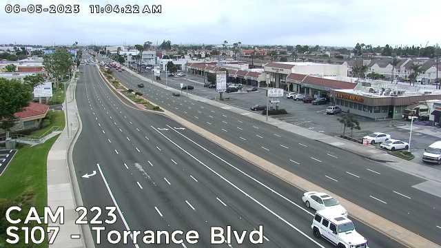 Traffic Cam Torrance › South: Camera 223 :: S107 - Blvd: PM 2.25 Player