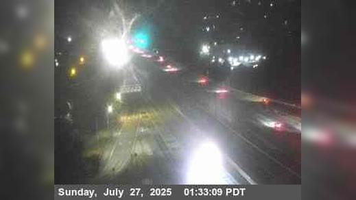 Traffic Cam Pleasanton › East: TVA21 -- I-580 : AT FOOTHILL BL Player