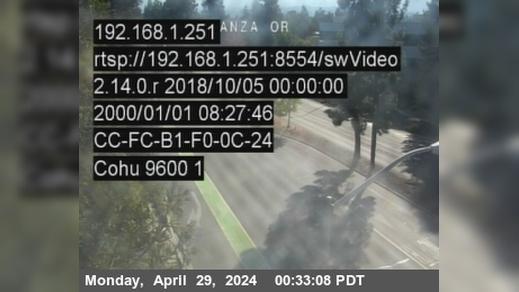 Traffic Cam Cupertino › South: TVB93 -- I-280 : S280 at De Anza OR Player