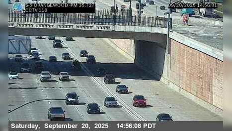 Traffic Cam Orange › South: I-5 : Orangewood Avenue Player