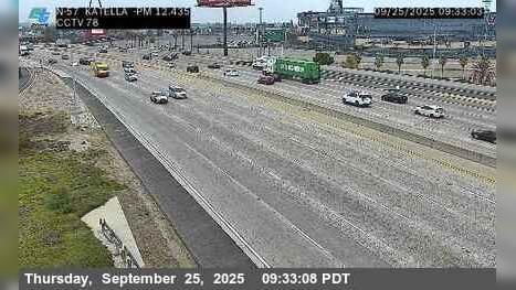 Traffic Cam Anaheim › North: SR-57 : Katella Avenue Player