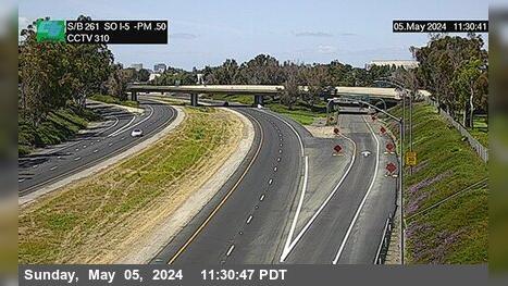 Traffic Cam Walnut › South: SR-261 : 200 Meters South of I-5 Player