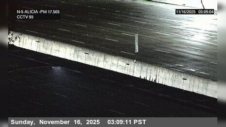 Traffic Cam Mission Viejo › North: I-5 : Alicia Parkway On Player
