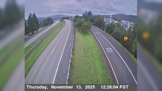 Presswood › North: US-101 : Ukiah - State Street - Looking South (C026) Traffic Camera