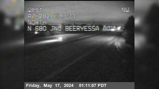 Traffic Cam Berryessa › North: TVF53 -- I-680 : Just North Of - Avenue Player