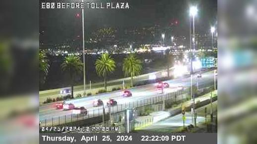 Traffic Cam Oakland › East: TVD40 -- I-80 : Before Toll Plaza Player