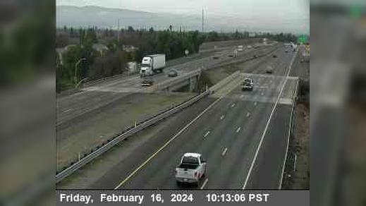 Tracy › South: WB I-205 East of MacArthur Drive Traffic Camera