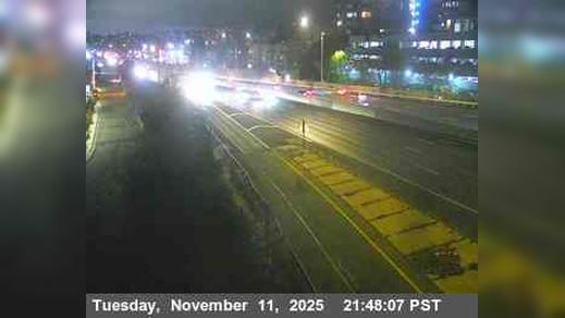 Traffic Cam Albany Hill › West: TVH32 -- I-80 : AT WOF Albany OR Player