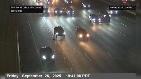 Traffic Cam Browning › North: I-5 : South of Redhill Avenue Player