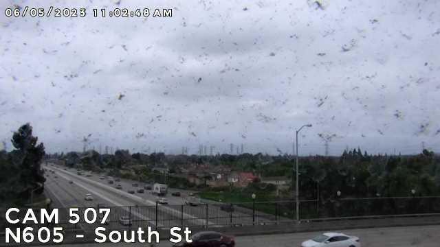 Traffic Cam Cerritos › North: Camera 507 :: N605 - SOUTH ST ON RAMP: PM 3.8 Player